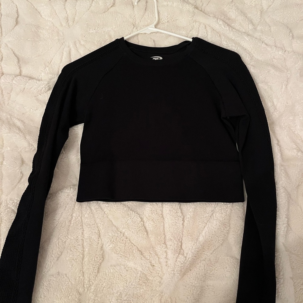sporty long sleeve black